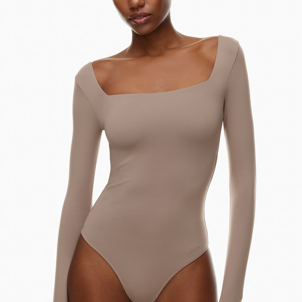 Aritzia long sleeve bodysuit